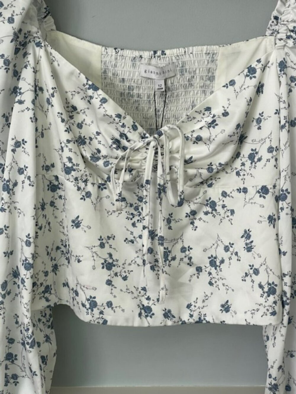 Gianni Bini Floral Milkmaid Coquette Top Puff Sleeve Smocked NWT 12 - Picture 3 of 10
